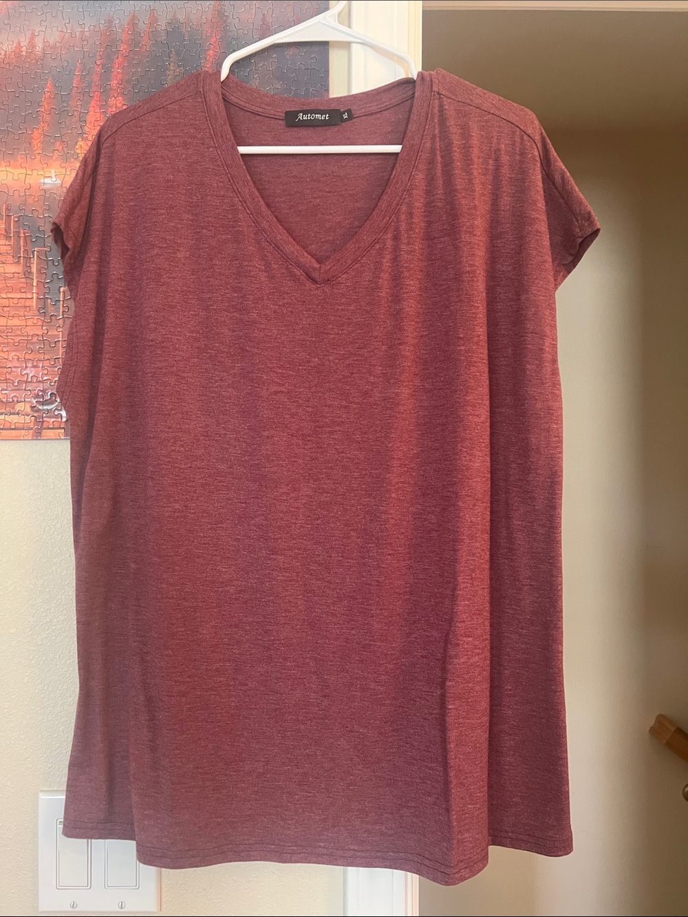A New Day Maroon Heather V-Neck Short Sleeve Tee
